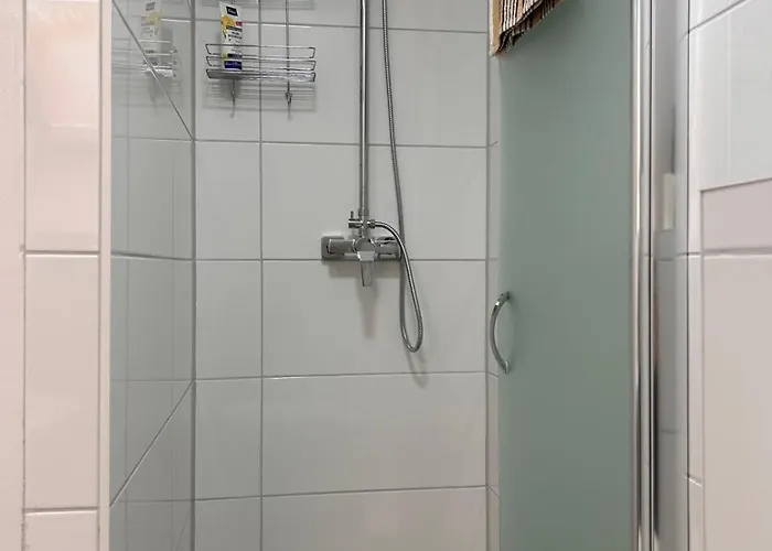 Messe- Und Studentenwohnung 民宿 *